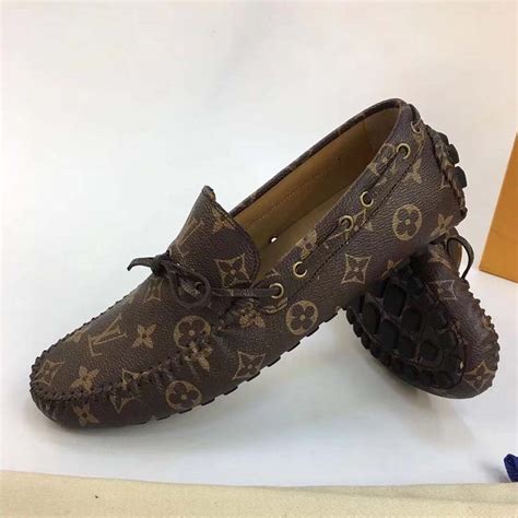 louis vuitton moccasin men